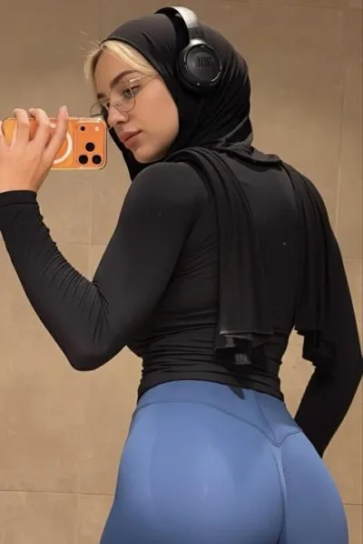 Hande - Arnavutköy Escort
