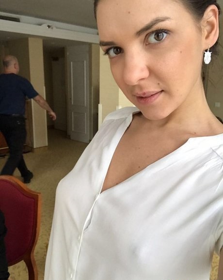 Fatih Çevresinde VIP Model Ece ile Özel Randevu